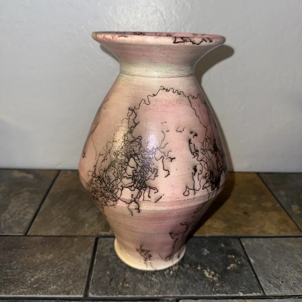 Handcrafted Navajo Horse Hair Pottery Vase 11in